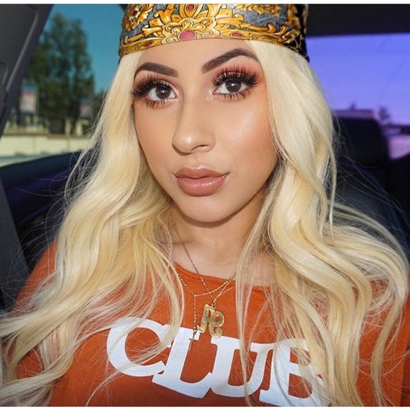 Eyelashes - Picture 5 of 8